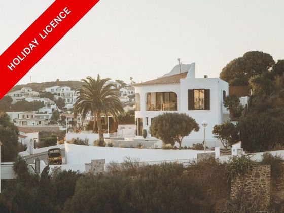 Foto 1 de Chalet en venta en Cala Llonga-Sa Mesquida de 6 habitaciones con terraza y piscina