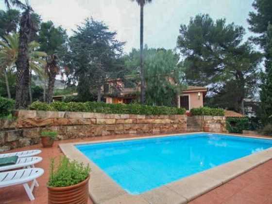 Foto 2 de Chalet en venta en Son Vida de 4 habitaciones con terraza y piscina