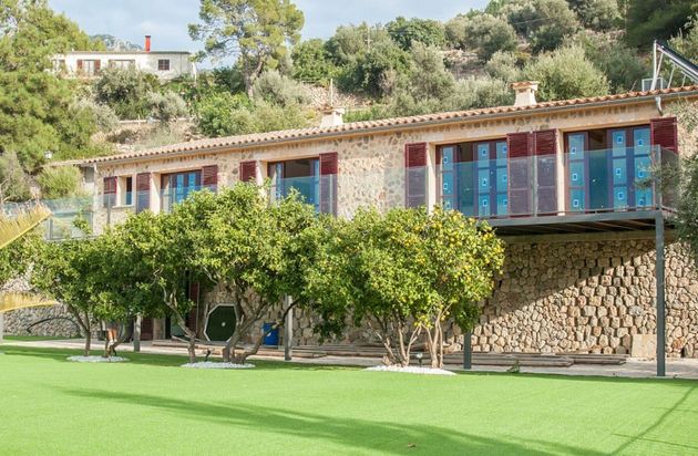 Foto 1 de Xalet en venda a Estellencs de 7 habitacions amb terrassa i piscina