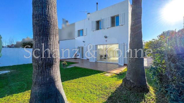 Foto 1 de Casa adossada en lloguer a S'Arenal-Son Verí de 4 habitacions amb terrassa i jardí