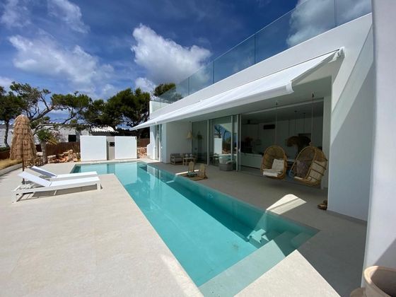 Foto 1 de Venta de chalet en Sant Lluís de 3 habitaciones con terraza y piscina