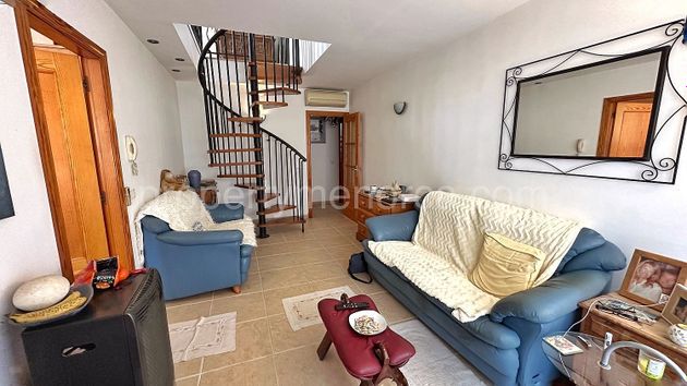 Foto 2 de Venta de piso en Castell (Es) de 2 habitaciones con terraza y garaje