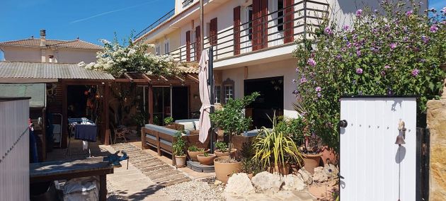 Foto 1 de Casa en venta en Badia Blava-Badia Gran-Tolleric de 3 habitaciones con terraza y garaje