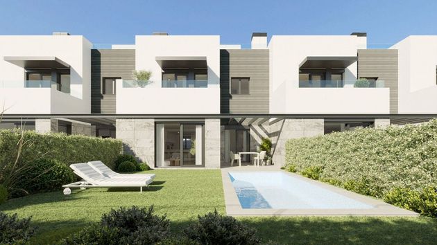 Foto 2 de Casa adossada en venda a Can Pastilla - Les Meravelles - S'Arenal de 4 habitacions amb terrassa i piscina
