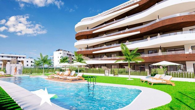Foto 2 de Piso en venta en S'Illot-Cala Morlanda de 2 habitaciones con terraza y piscina