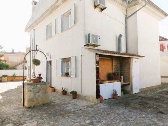 Foto 2 de Casa adossada en venda a Muro de 4 habitacions amb terrassa i garatge