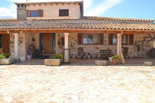 Foto 1 de Venta de casa rural en Santa Margalida de 5 habitaciones con terraza y piscina