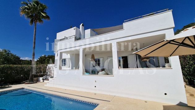 Foto 1 de Chalet en venta en Marina Botafoc - Platja de Talamanca de 4 habitaciones con terraza y piscina