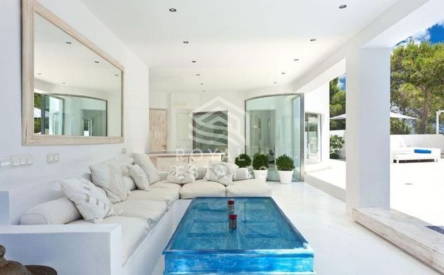 Foto 1 de Casa adossada en venda a Sant Josep de 6 habitacions amb piscina i aire acondicionat