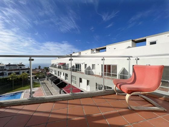 Foto 1 de Pis en venda a calle La Gorvorana de 3 habitacions amb terrassa i piscina