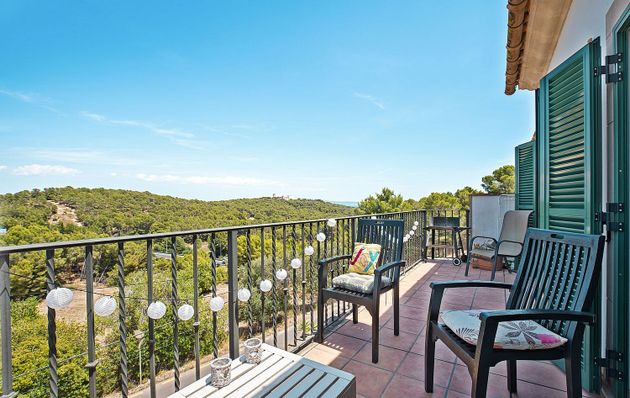 Foto 2 de Casa en venda a Génova de 4 habitacions amb terrassa i piscina