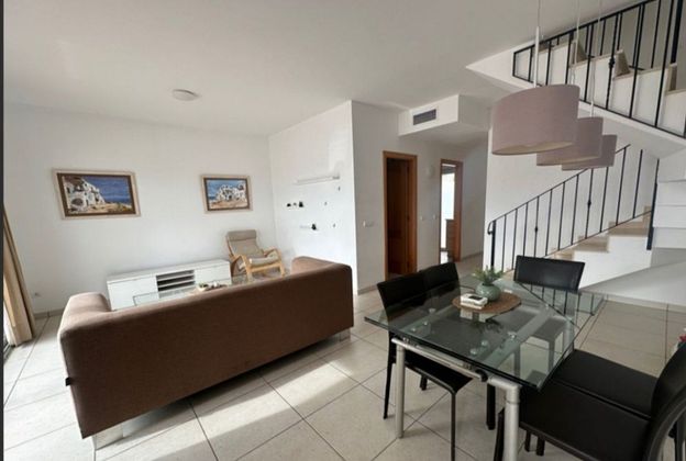 Foto 1 de Alquiler de dúplex en Sant Jordi de Ses Salines de 3 habitaciones con terraza y jardín