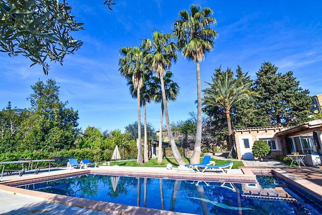 Foto 2 de Casa adossada en venda a Sóller de 5 habitacions amb terrassa i piscina