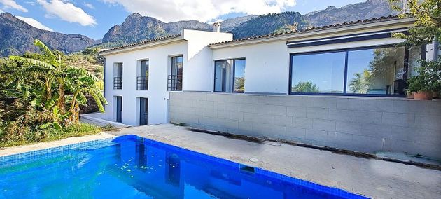 Foto 2 de Xalet en venda a Sóller de 4 habitacions amb terrassa i piscina