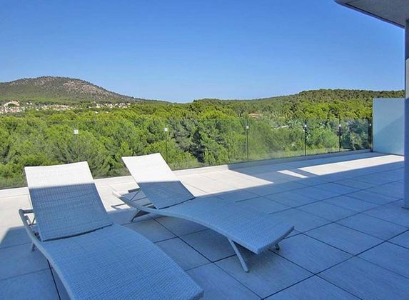 Foto 1 de Ático en venta en Santa Ponça de 2 habitaciones con terraza y piscina