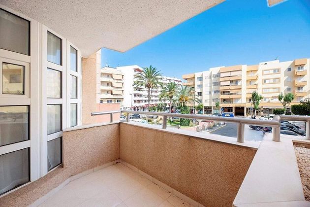 Foto 1 de Pis en venda a Santa Eulalia del Río de 3 habitacions amb terrassa i balcó
