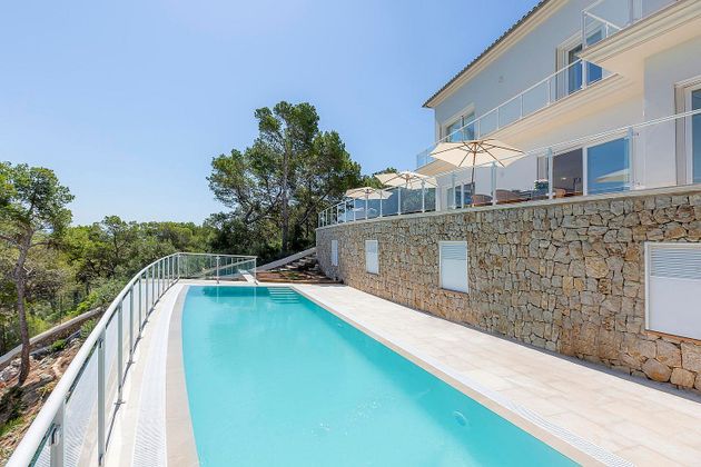 Foto 2 de Venta de chalet en Magaluf de 4 habitaciones con terraza y piscina