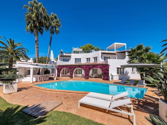 Foto 1 de Chalet en venta en Sol de Mallorca de 6 habitaciones con terraza y piscina
