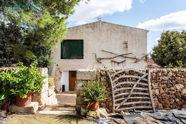 Foto 2 de Casa en venta en Sant Climent-Es Canutells de 3 habitaciones con terraza y piscina