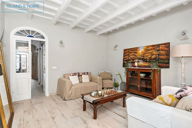Foto 2 de Dúplex en venda a Maó de 3 habitacions amb terrassa i aire acondicionat