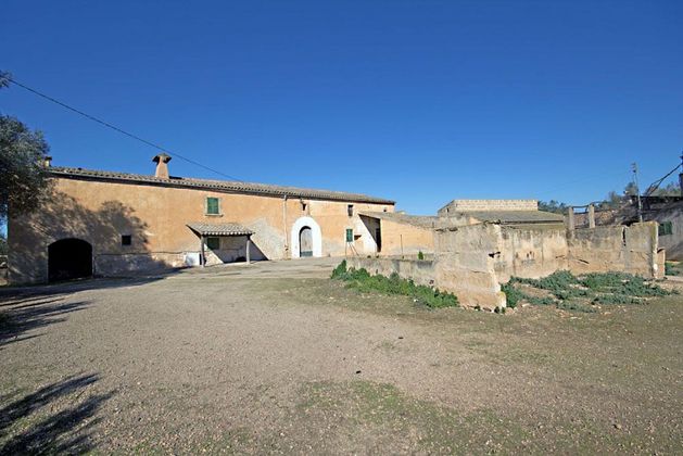 Foto 2 de Casa en venda a Vilafranca de Bonany de 7 habitacions amb terrassa i piscina