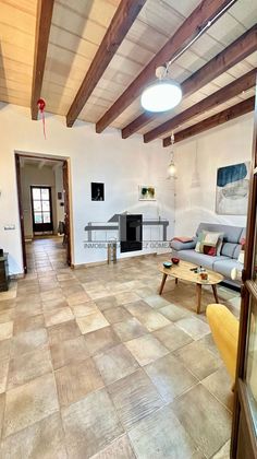 Foto 1 de Casa adossada en venda a Santa María del Camí de 4 habitacions amb terrassa i piscina