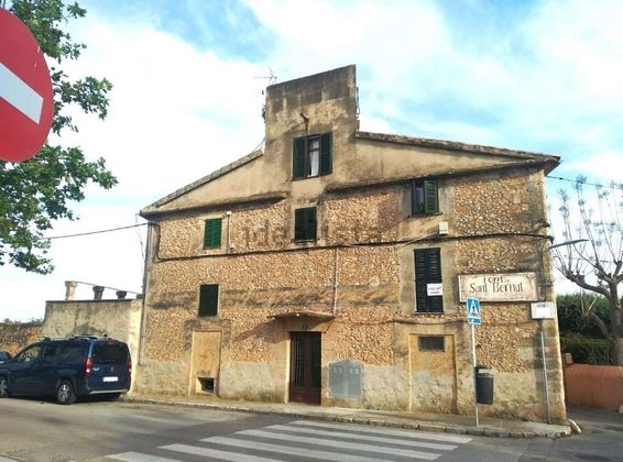 Foto 2 de Edificio en venta en calle Del Pinar de 913 m²