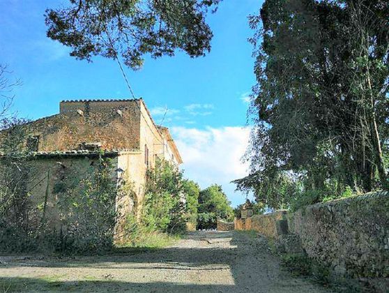 Foto 1 de Venta de casa rural en Alaró de 5 habitaciones con jardín