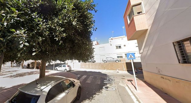 Foto 2 de Piso en venta en Piedras Redondas – Torrecárdenas de 2 habitaciones con terraza y balcón