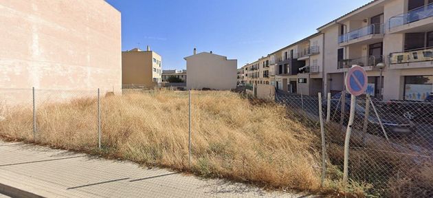 Foto 2 de Venta de terreno en calle Anselm Turmeda de 202 m²