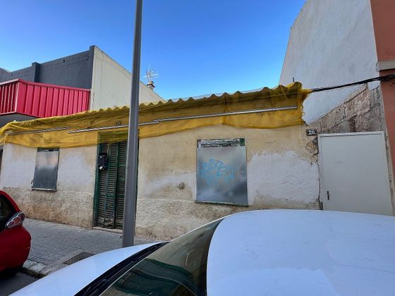 Foto 2 de Casa adossada en venda a calle De Bartomeu Calatayud de 5 habitacions amb terrassa i piscina