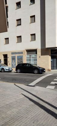 Foto 1 de Venta de local en calle Reina Violant con terraza