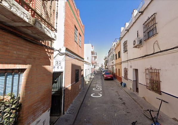 Foto 1 de Casa adossada en venda a La Plata de 2 habitacions i 58 m²