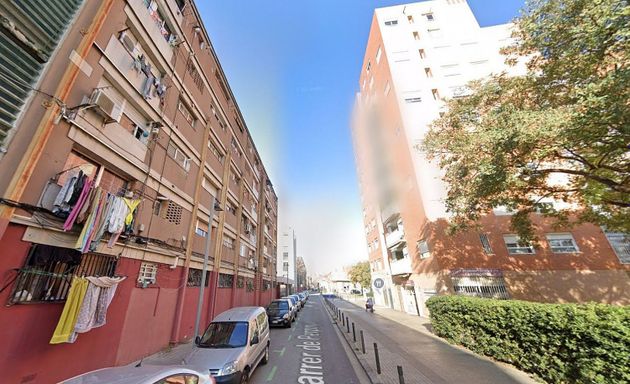 Foto 1 de Venta de piso en El Besós i el Maresme de 2 habitaciones y 54 m²