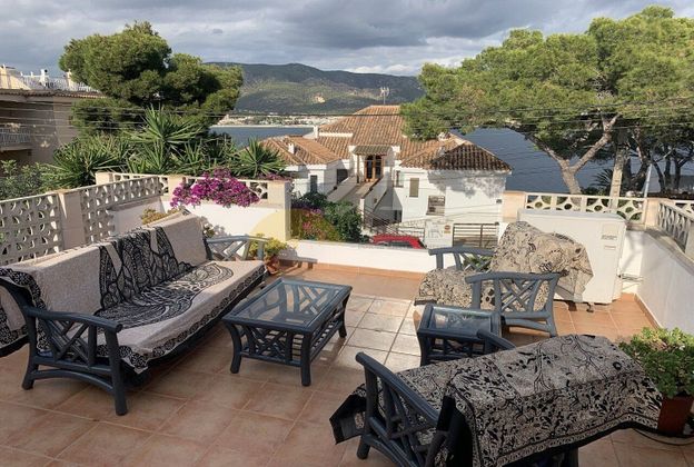 Foto 1 de Casa adossada en venda a Magaluf de 4 habitacions amb terrassa i piscina