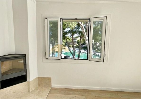 Foto 2 de Piso en venta en Santa Ponça de 3 habitaciones con terraza y piscina