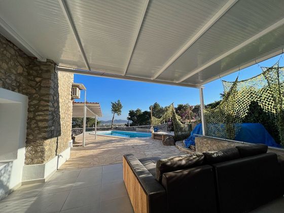 Foto 2 de Chalet en alquiler en calle Ibiza de 4 habitaciones con terraza y piscina