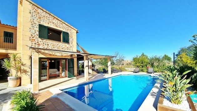 Foto 1 de Casa rural en venda a Zona periurbana de 5 habitacions amb terrassa i piscina