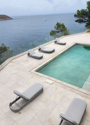 Foto 2 de Venta de chalet en Cala Vinyes de 5 habitaciones con terraza y piscina
