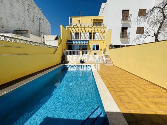 Foto 2 de Venta de casa en Maó de 4 habitaciones con terraza y piscina