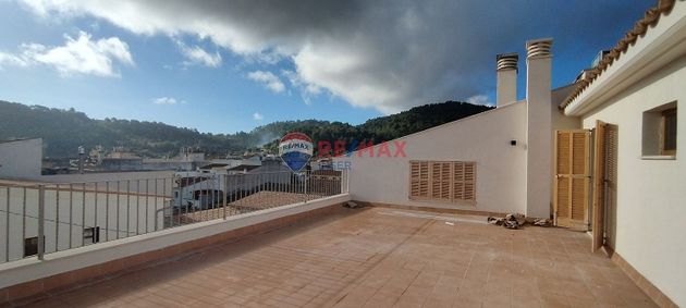 Foto 2 de Àtic en venda a Mancor de la Vall de 3 habitacions amb terrassa i garatge