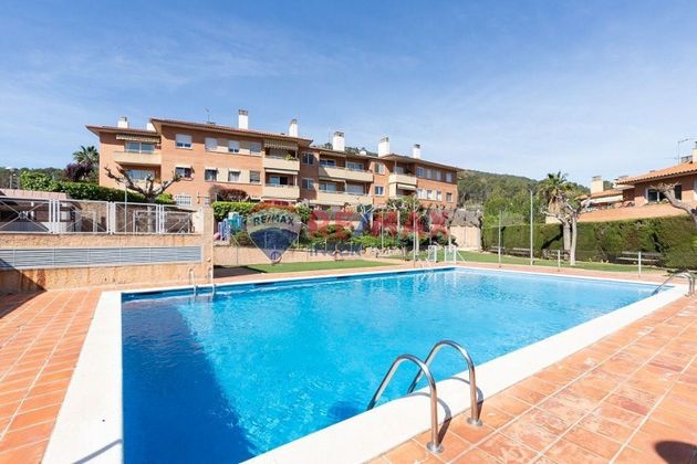 Foto 1 de Àtic en venda a calle Del Bosc de la Torroja de 4 habitacions amb terrassa i piscina