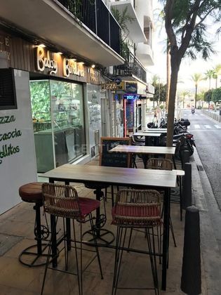 Foto 2 de Local en venda a calle Del Progrés amb terrassa