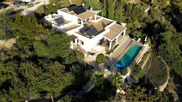 Foto 2 de Casa en venda a Sant Josep de 3 habitacions amb terrassa i piscina