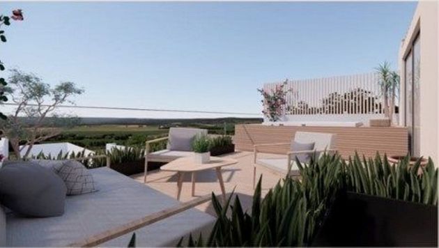 Foto 1 de Casa adossada en venda a Campanet de 4 habitacions amb terrassa i piscina