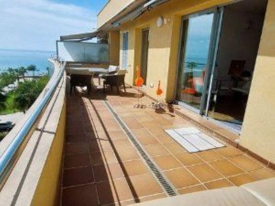 Foto 2 de Ático en alquiler en calle De Ciutadella de 2 habitaciones con terraza y piscina