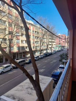Foto 2 de Pis en venda a avenida San Fernando de 4 habitacions amb terrassa i balcó