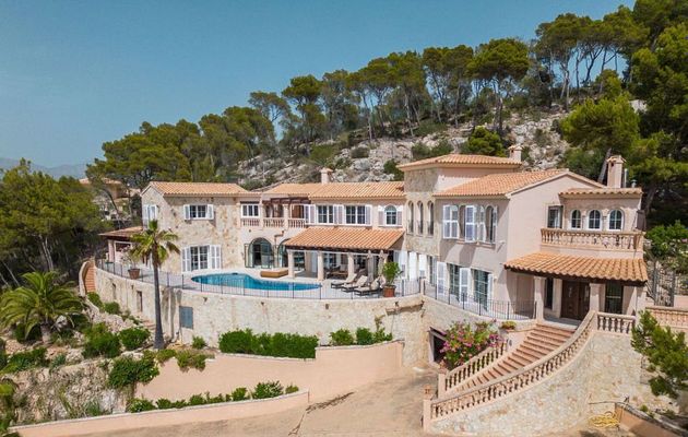 Foto 2 de Chalet en venta en Port d'Andratx de 5 habitaciones con terraza y piscina