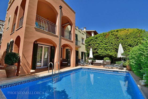 Foto 1 de Casa en venda a Es Camp de Mar de 4 habitacions amb terrassa i piscina