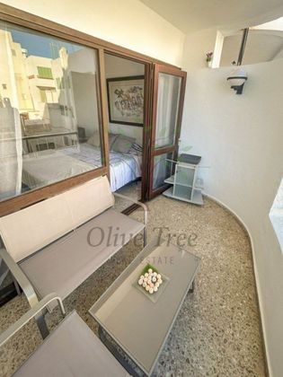 Foto 2 de Pis en lloguer a Sant Antoni de Portmany de 1 habitació amb terrassa i mobles